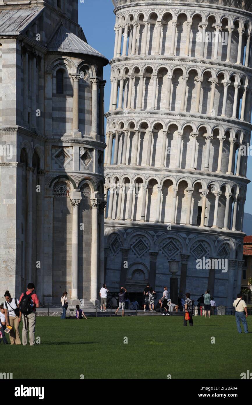 Der schiefe Turm von Pisa, Wahrzeichen der toskanischen Stadt. Foto Stock