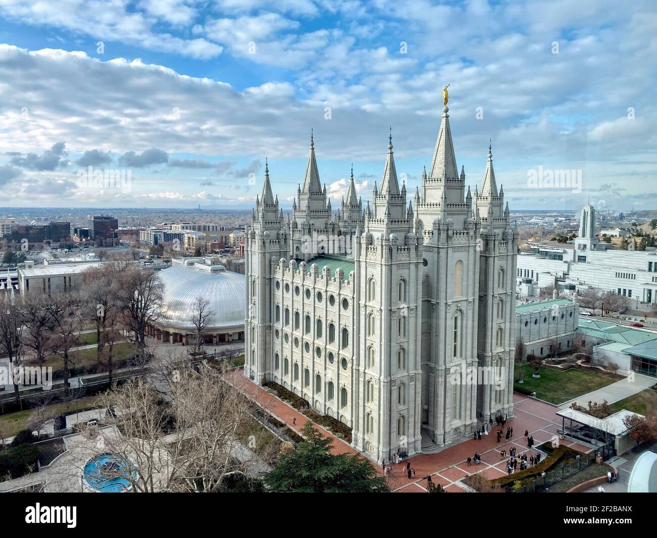 Il paesaggio urbano di Salt Lake City con il Tempio di Mormon, Temple Square, Utah, USA Foto Stock