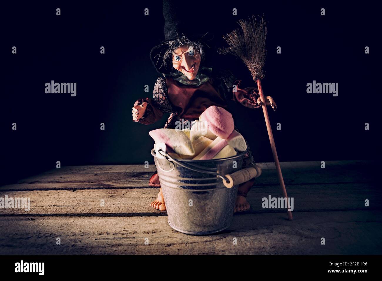 Befana con Marshmallow, ancora vita Foto Stock
