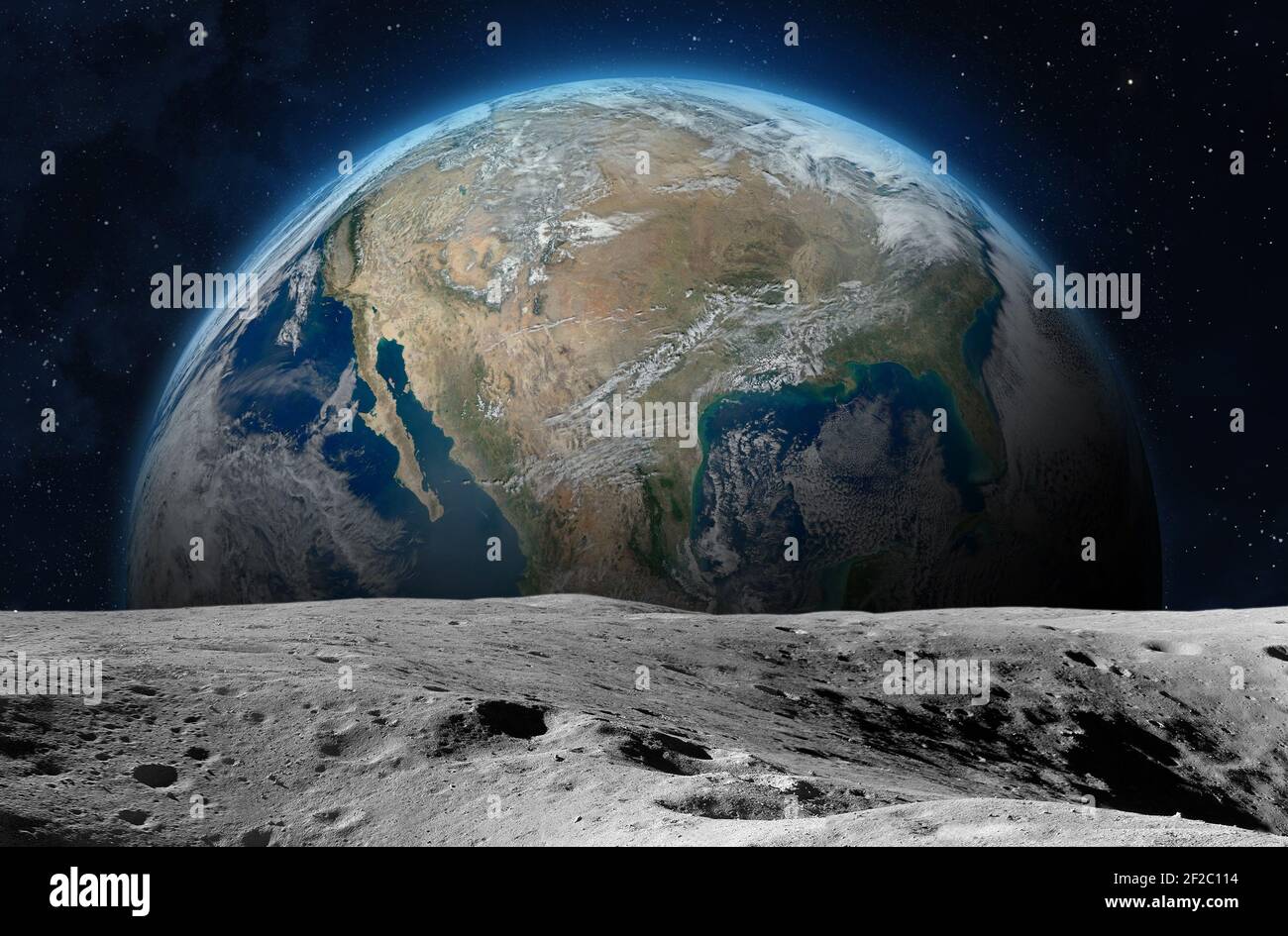 Vista sul pianeta Terra dalla superficie lunare. Gli elementi di questa immagine sono forniti dalla NASA Foto Stock