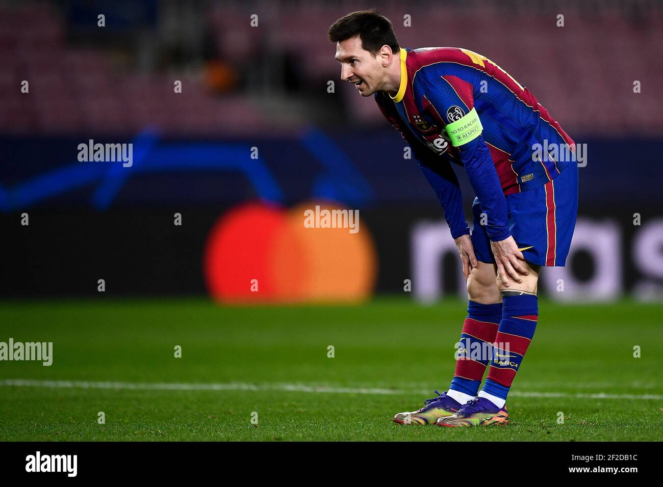 Barcellona, Spagna - 08 dicembre 2020: Lionel messi del FC Barcelona si presenta sfortunato durante la partita di calcio del gruppo G UEFA Champions League tra FC Barcelona e Juventus. La Juventus FC ha vinto nel 3-0 il FC Barcelona. Credit: Nicolò campo/Alamy Live News Foto Stock