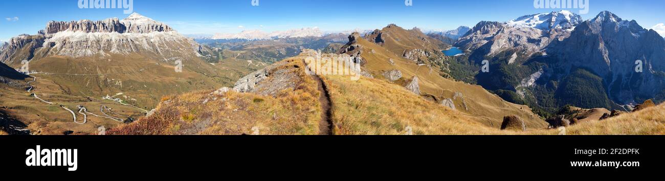 Panorama di mout Marmolada e Monte Sella, Alpi Dolomiti Montagne, Italia Foto Stock