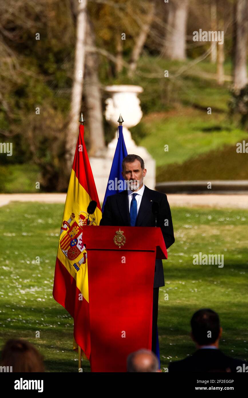 Re Felipe VI di Spagna partecipa all'atto di riconoscimento e di memoria di Stato a tutte le vittime del terrorismo, nel quadro della commemorazione della Giornata europea delle vittime del terrorismo nei giardini del palazzo reale il 11 marzo 2021 a Madrid, Spagna. Foto di Archie Andrews/ABACAPRESS.COM Foto Stock