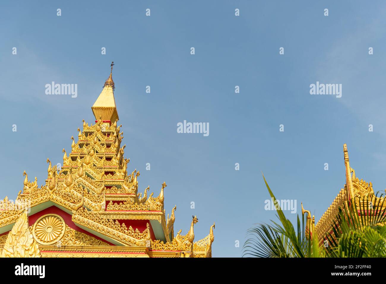 Pagoda di Vipassana globale vicino a Mumbai, India Foto Stock