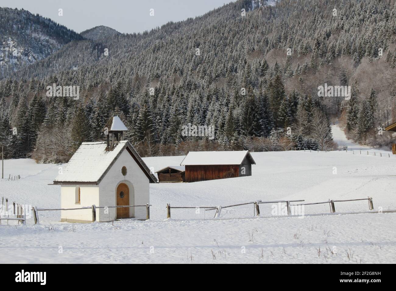 Escursione invernale a Gerold, cappella, vicino a Klais, Krün, Europa, Germania, Baviera, alta Baviera, Werdenfels, inverno, Foto Stock