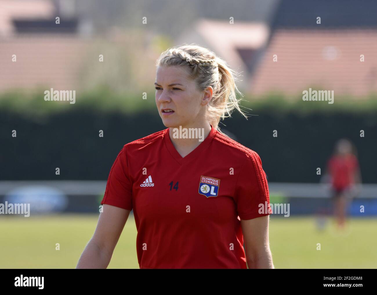 ADA Hegerberg dell'Olympique Lyonnais si riscalda prima della partita di calcio del Campionato Francese delle Donne D1 tra il FC Fleury 91 e l'Olympique Lyonnais il 31 marzo 2019 allo stadio Auguste Gentelet 1 a Fleury Merogis, Francia - Foto Antoine Massinon / A2M Sport Consulting / DPPI Foto Stock