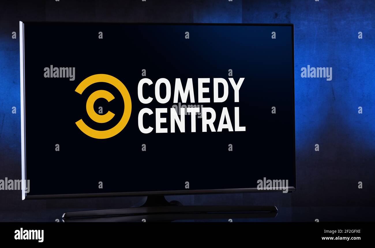 POZNAN, POL - 6 FEBBRAIO 2021: TV a schermo piatto con il logo di Comedy Central, un canale americano di base via cavo di proprietà di ViacomCBS Foto Stock