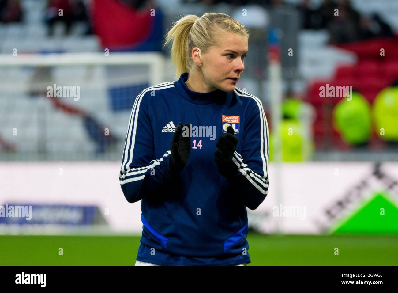 ADA Hegerberg dell'Olympique Lyonnais si riscalda in vista del campionato francese femminile, D1 Arkema partita di calcio tra Olympique Lyonnais e Paris Saint Germain il 16 novembre 2019 allo stadio Groupama di Decines Charpieu vicino Lione, Francia - Foto Antoine Massinon / A2M Sport Consulting / DPPI Foto Stock