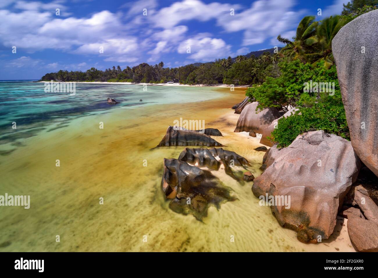 Geografia / viaggio, Seychelles, la Digue, acque colorate e chiare di Anse Union paradiso spiaggia su t, diritti aggiuntivi-clearance-Info-non-disponibile Foto Stock