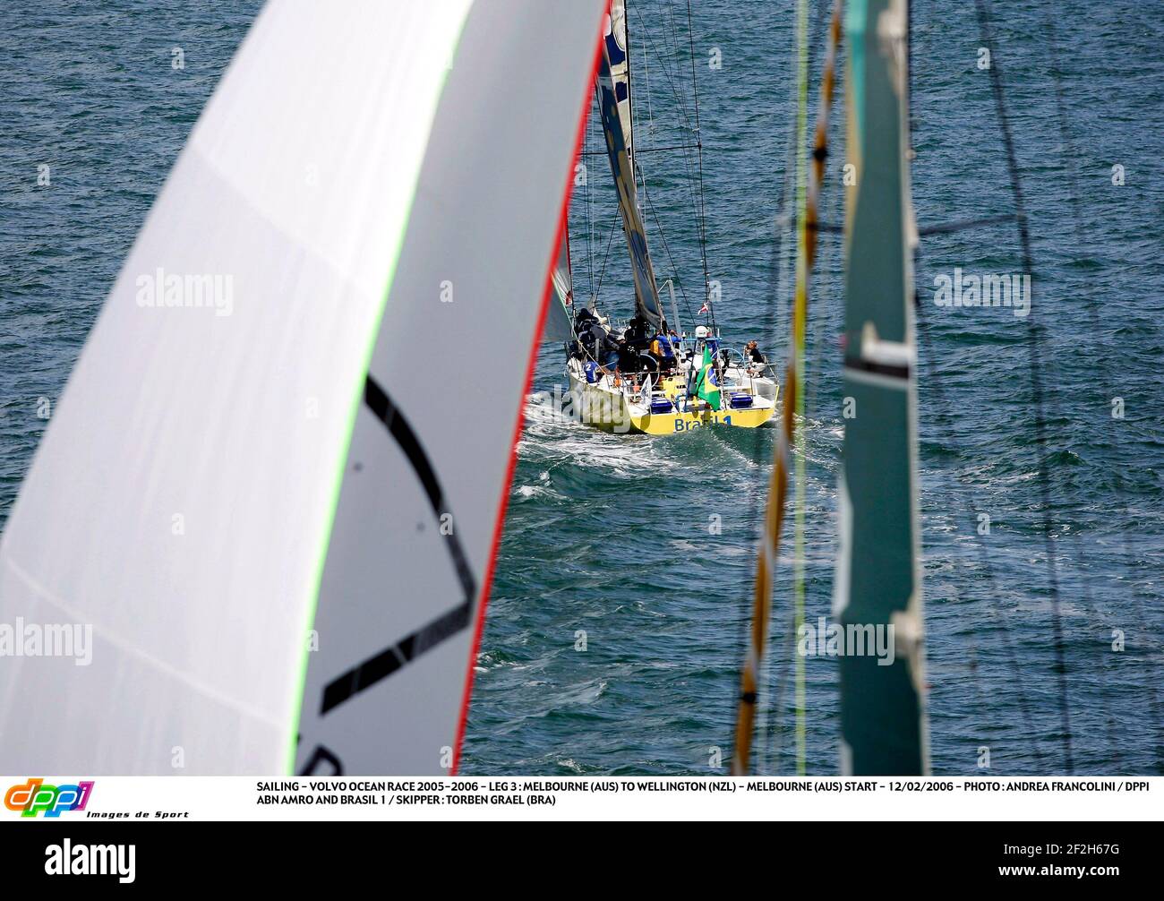 VELA - VOLVO OCEAN RACE 2005-2006 - TAPPA 3 : MELBOURNE (AUS) A WELLINGTON (NZL) - MELBOURNE (AUS) INIZIO - 12/02/2006 - FOTO : ANDREA FRANCOLINI / DPPI ABN AMRO E BRASIL 1 / SKIPPER : TORBEN GRAEL Foto Stock