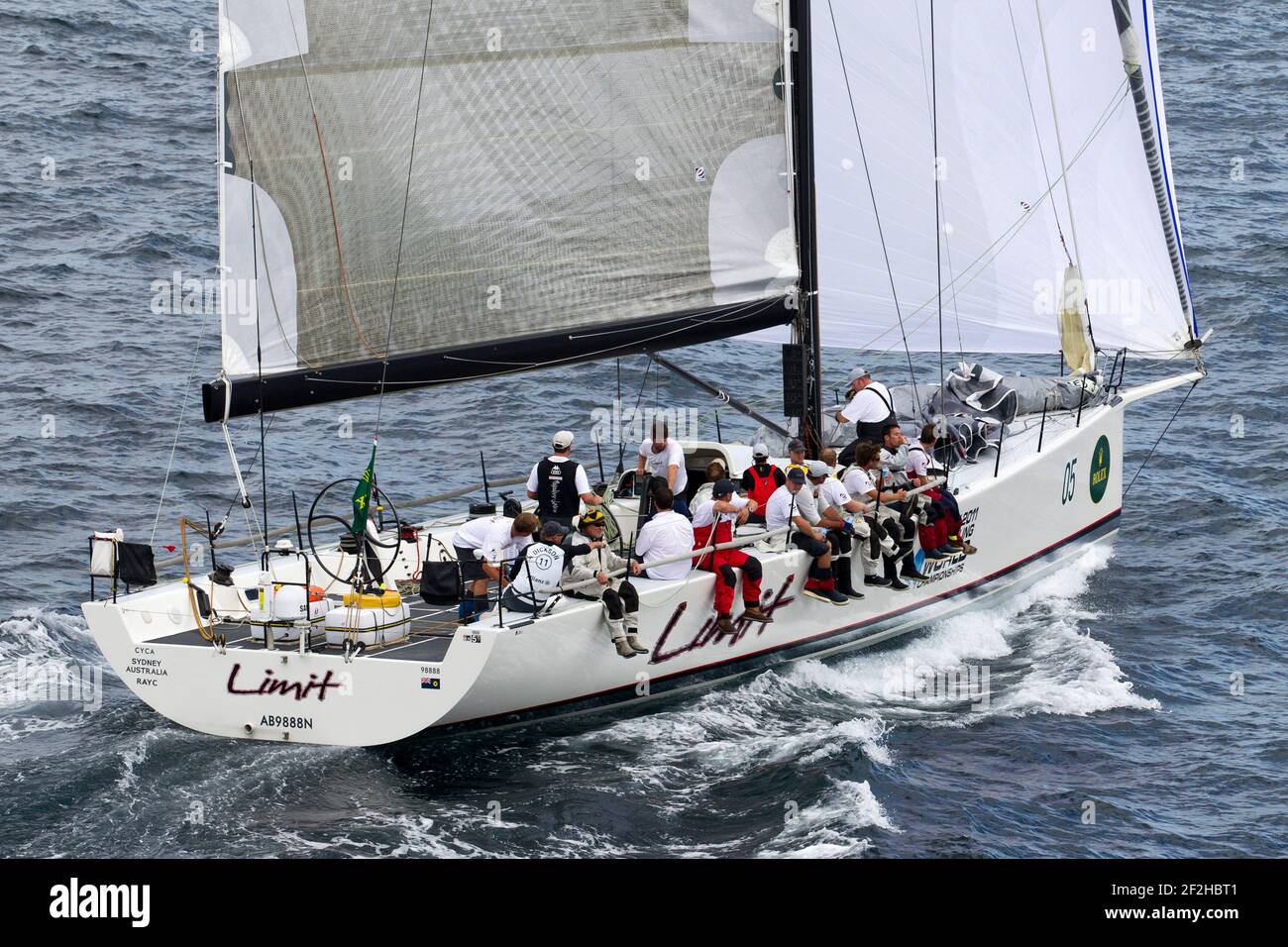 SAILING - ROLEX SYDNEY TO HOBART 2010 - START - SYDNEY (AUS) - 26/12/2010 - PHOTO : ANDREA FRANCOLINI / DPPI - LIMIT Foto Stock