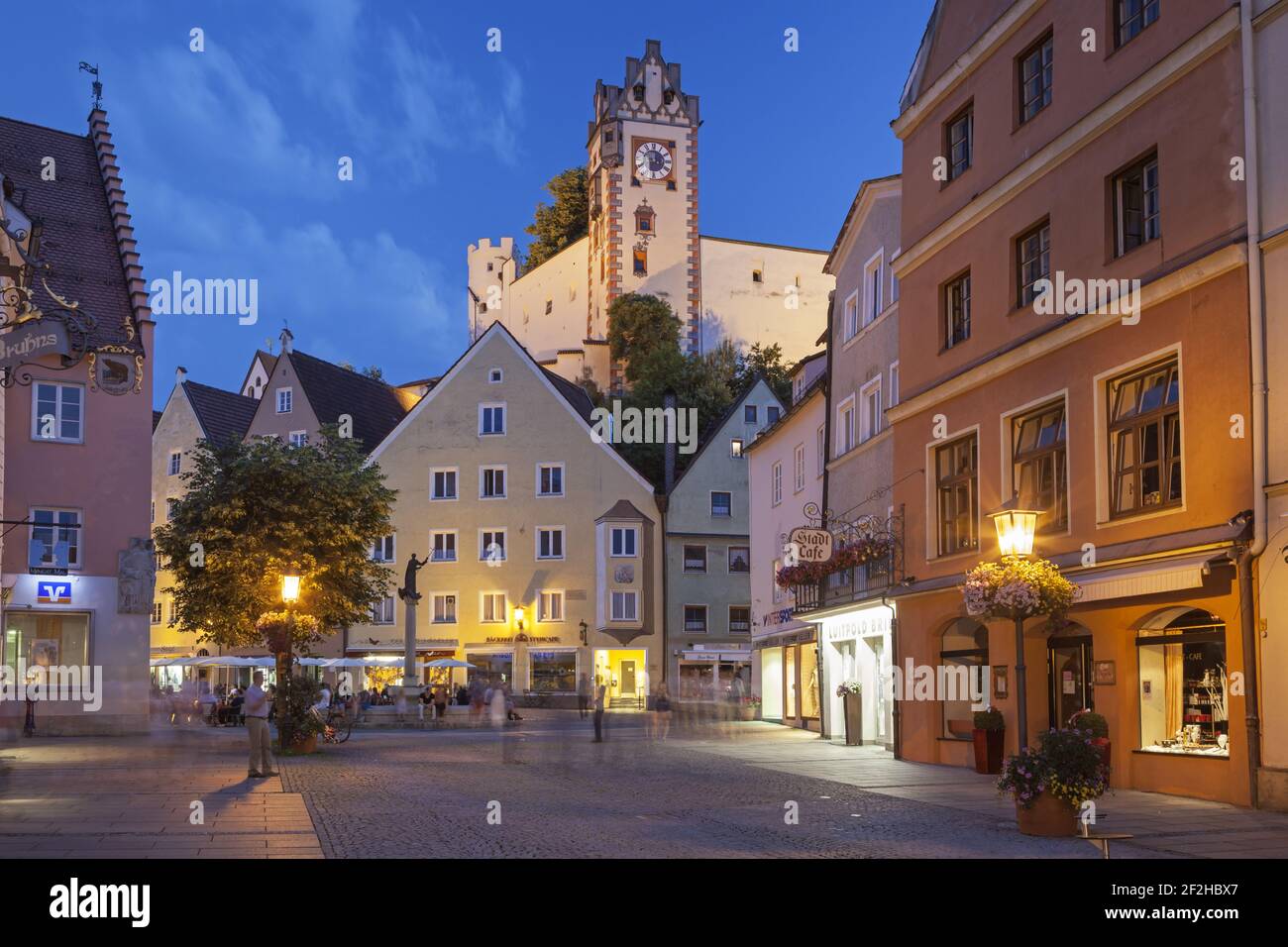 Geografia / viaggio, Germania, Baviera, Fuessen, zona pedonale nel centro storico dietro di esso alto cast, diritti aggiuntivi-clearance-Info-non-disponibile Foto Stock