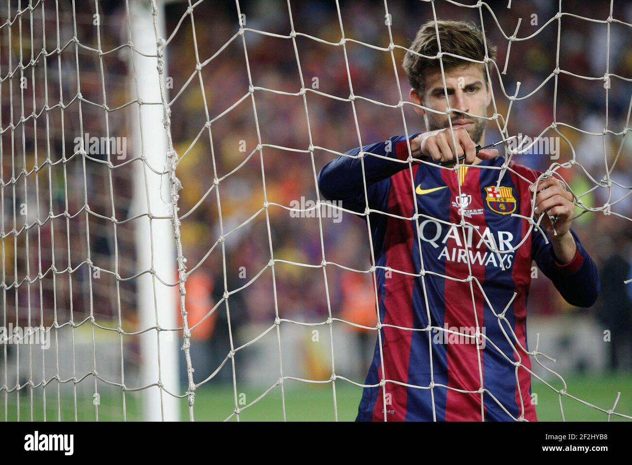Gerard Pique di Barcellona festeggia la vittoria durante la partita di calcio spagnola Copa del Rey 2014/2015 (finale) tra il club atletico e Barcellona il 30 maggio 2015 al campo Nou di Barcellona, Spagna. Foto Bagu Blanco / DPPI Foto Stock