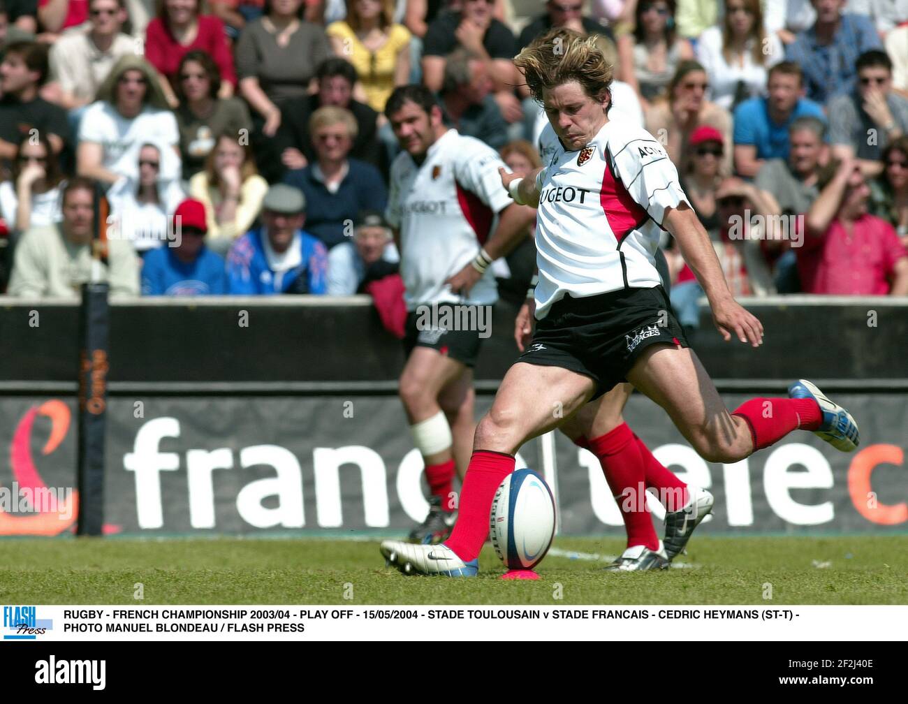 RUGBY - CAMPIONATO FRANCESE 2003/04 - GIOCA OFF - 15/05/2004 - STADE TOULOUSAIN / STADE FRANCAIS - CEDRIC HEYMANS (ST-T) - FOTO MANUEL BLONDAU / FLASH PRESS Foto Stock