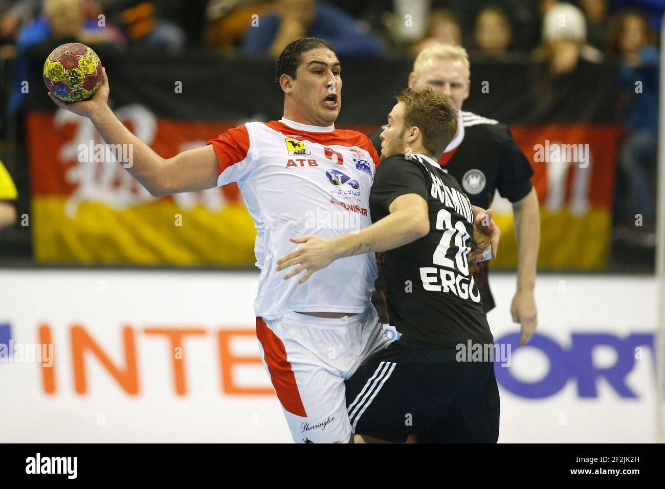 PALLAMANO - 23° CAMPIONATO MONDIALE MASCHILE IHF 2013 - GRUPPO A - TUNISIA V GERMANIA - PALACIO DE DEPORTES / GRANOLLERS (ESP) - 13/01/2013 - FOTO MANUEL BLONDAU / AOP STAMPA / DPPI - ISSAM TAJ Foto Stock