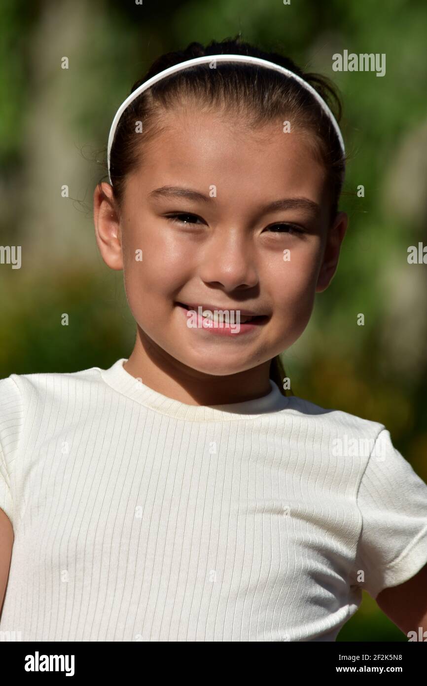 Filippina ragazza bambino e felicità il giorno di sole Foto Stock