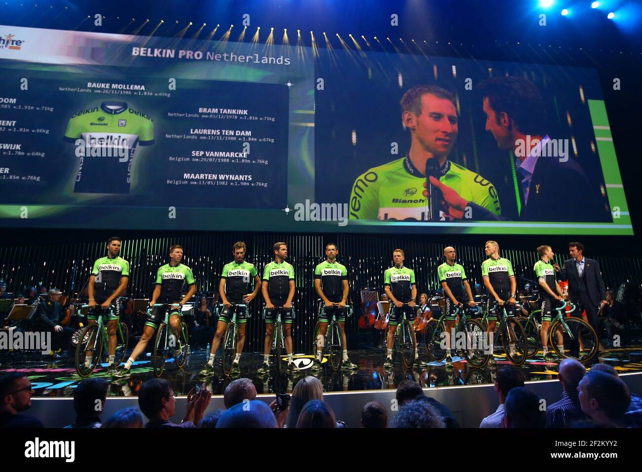 Il Team Belkin Pro viene ritratto alla Leeds Arena durante la presentazione del Team prima del Tour of France, UCI World Tour 2014, Leeds (GBR), il 3 luglio 2014 - Foto Manuel Blondau / AOP Press / DPPI Foto Stock