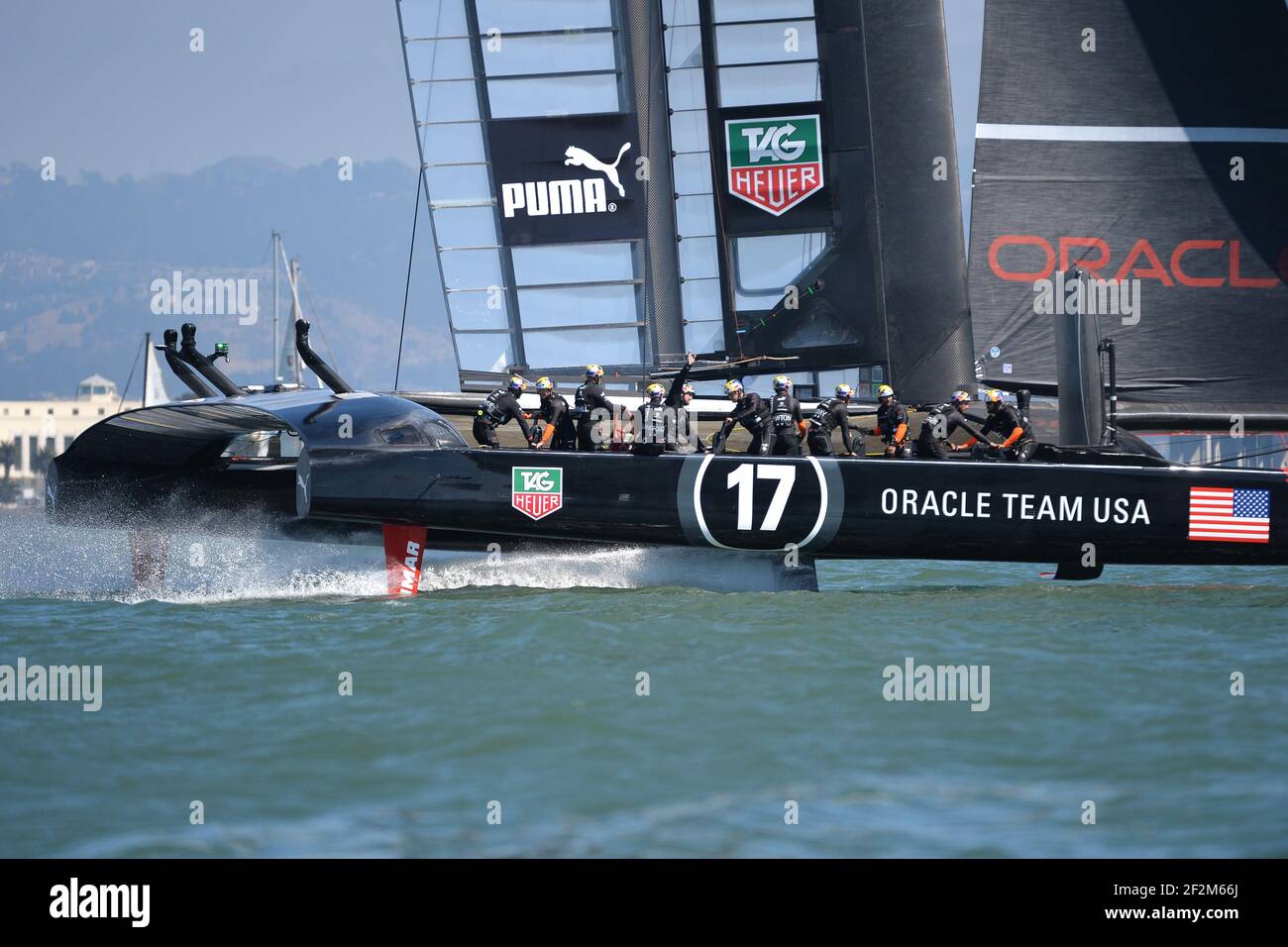 Defender Oracle Team USA vince la gara 9 il quinto giorno dell'America's Cup 34 a vela da San Francisco (West USA), 14 settembre 2013 - Foto : Christophe Favreau / DPPI - Foto Stock