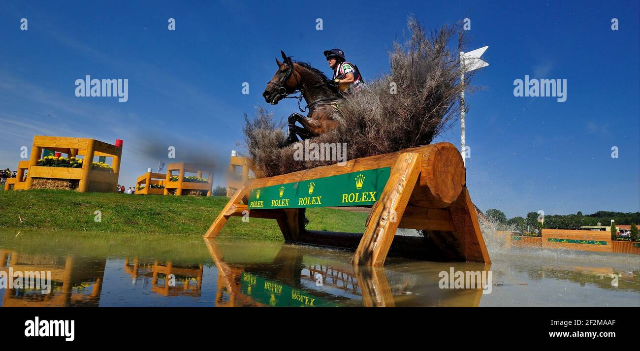 Cavalcare FRANCESE a Jakata durante il Festival Equestre Mondiale - CHIO di Aquisgrana (Aix-la-Chapelle) 11 luglio al 20 luglio 2014 - 19/07/14 - Eventing - Photo Christophe Bricot / DPPI Foto Stock Cavalcare FRANCESE a Jakata durante il Festival Equestre Mondiale - CHIO di Aquisgrana (Aix-la-Chapelle) 11 luglio al 20 luglio 2014 - 19/07/14 - Eventing - Photo Christophe Bricot / DPPI Foto Stock