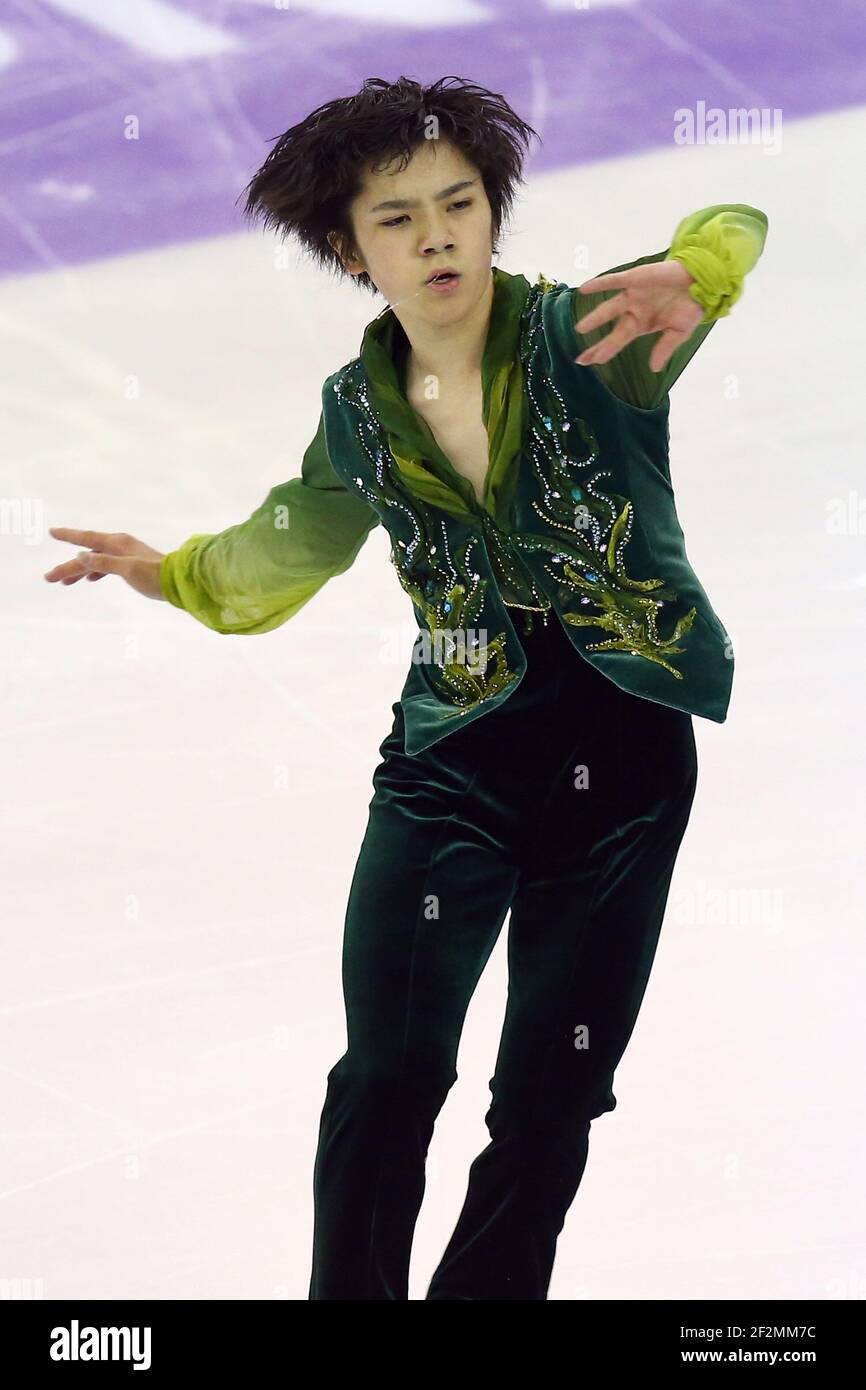 Shoma uno del Giappone compete durante il programma Men Free alla finale del Gran Premio di pattinaggio di figura ISU 2015-2016, presso il Centro Congressi di Barcellona, a Barcellona, in Spagna, il 12 dicembre 2015.Foto: Manuel Blondau/AOP.Press/DPPI Foto Stock