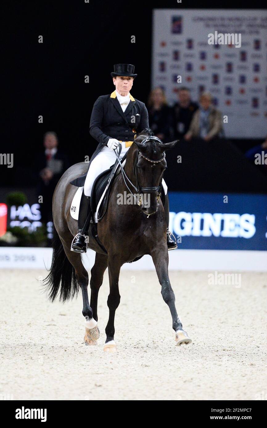 Parigi, Francia : Isabell WERTH (GER) cavalcando WEIHEGOLD DURANTE le finali della Coppa del mondo FEI all'Accor Hotel Arena - Avril 11-15, il 14 aprile 2018, a Parigi, Francia - Foto Christophe Bricot Foto Stock
