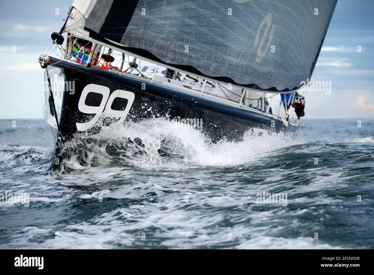 SAILING - TRANSAT JACQUES VABRE - COSTA RICA - 19/11/2011 - PHOTO : CHRISTOPHE LAUNAY / DPPI - HUGO BOSS - ALEX THOMSON (GBR) / GUILLERMO ALTADILL (ESP) - 2 ° - PODIO Foto Stock