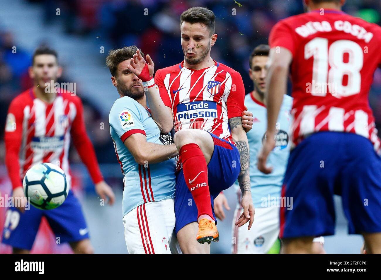 Il centrocampista spagnolo dell'Atletico Madrid Saul Niguez calcia il pallone durante la partita di calcio Liga tra Atletico de Madrid e RC Celta il 11 marzo 2018 allo stadio Wanda Metropolitano di Madrid, Spagna - Foto Benjamin Cremel / DPPI Foto Stock
