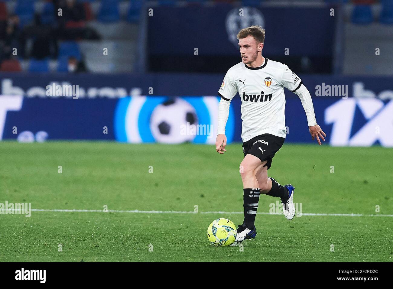 Toni Lato di Valencia CF durante la partita di calcio del campionato spagnolo la Liga tra Levante e Valencia il 12 marzo 2021 all'Estadio Ciutat de Valencia a Valencia, Spagna - Foto Maria Jose Segovia / Spagna DPPI / DPPI / LiveMedia Foto Stock