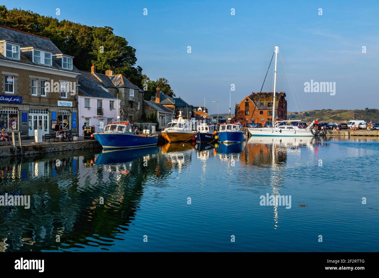 Porto di Padstow; Barche da pesca; Cornovaglia; Regno Unito Foto Stock