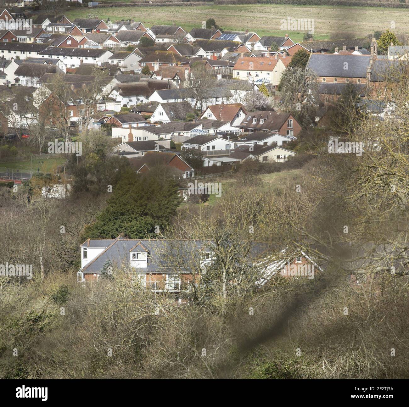 Holmesley Nursing and Residential Care Home, una casa di cura appartata a Sidford, alla periferia di Sidmouth, Devon, dove nove residenti sono morti entro i giorni di Covid 19. Due membri del personale sono stati arrestati e rilasciati in cauzione, accusati di negligenza intenzionale. Foto Stock