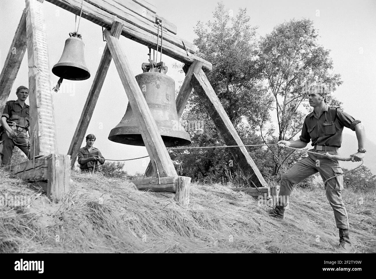 Friuli (Italia settentrionale), due mesi dopo il terremoto del maggio 1976; soldati tedeschi arrivarono per aiutare Foto Stock
