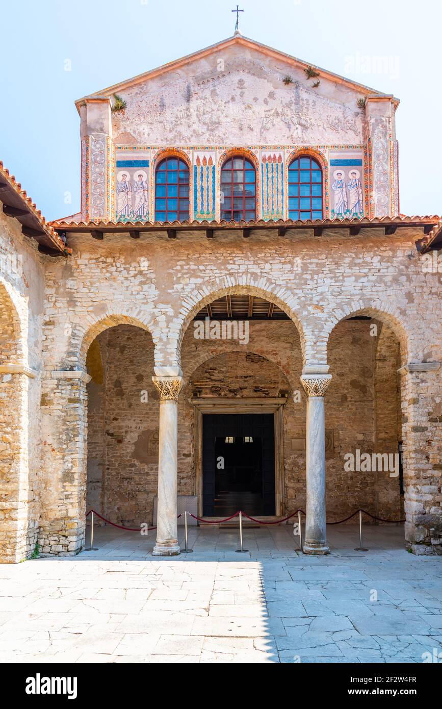 Atrio della basilica episcopale di Porec Foto Stock