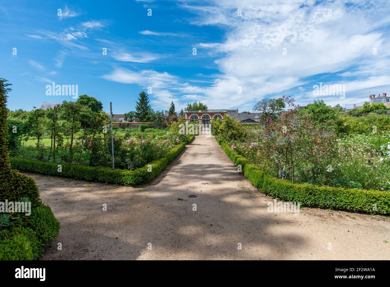 Parte dei giardini formali di Chateau le Lude in La valle della Loira Foto Stock