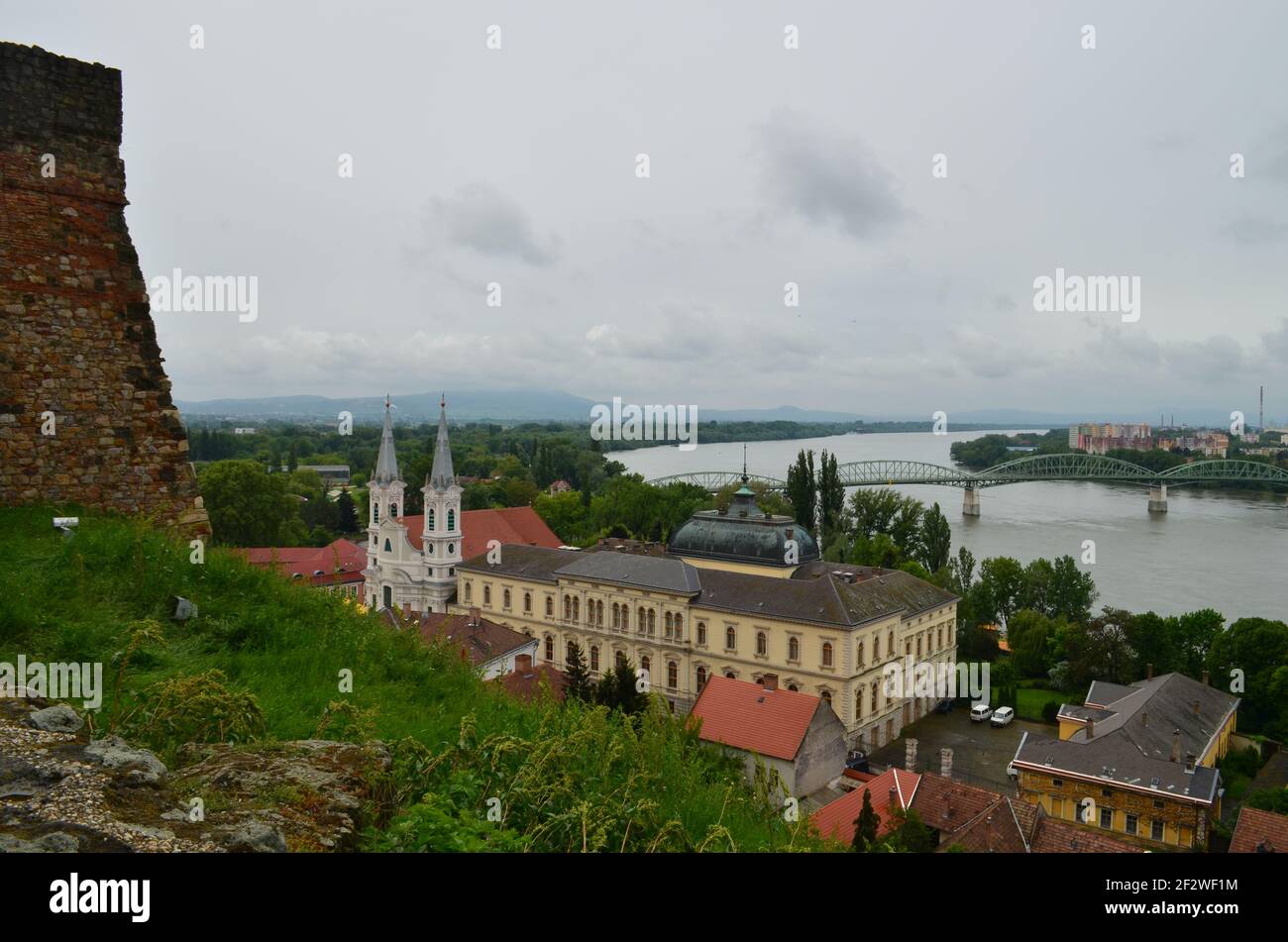 Fiume Danubio dalla Basilica di Esztergom Foto Stock