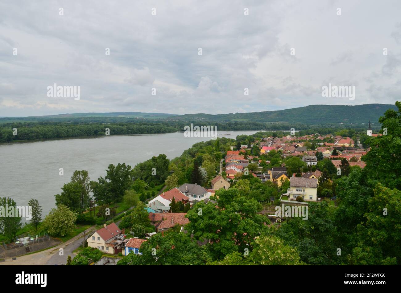 Fiume Danubio dalla Basilica di Esztergom Foto Stock
