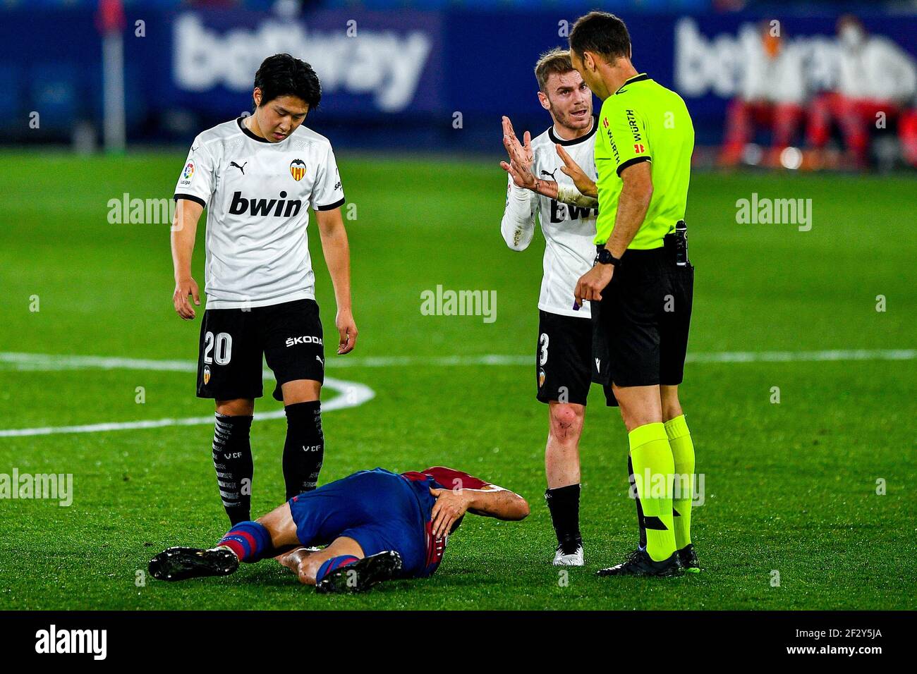 VALENCIA, SPAGNA - MARZO 12: Kang in di Valencia CF, lato di Valencia CF durante la Liga match tra Levante UD e Valencia CF a Estadi Ciutat d Foto Stock