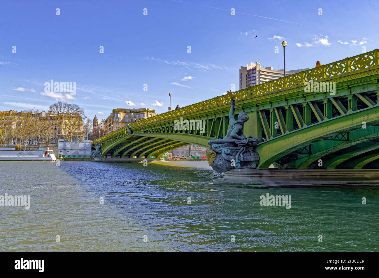 Le pont Mirabeau à Parigi Foto Stock