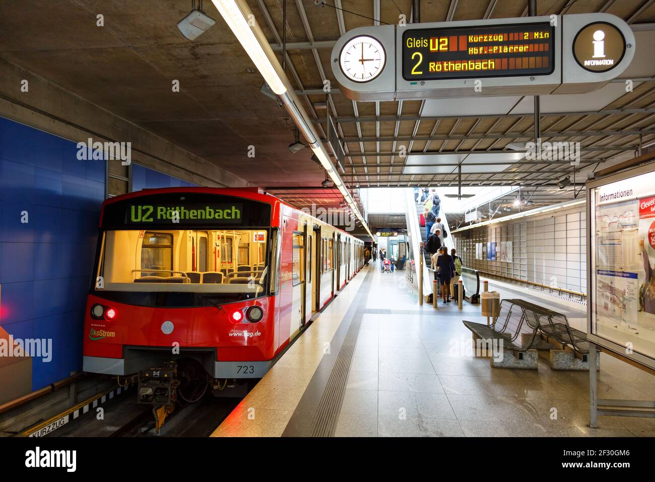 Norimberga, Germania - 1 luglio 2017: Stazione della metropolitana Aeroporto di Norimberga (NUE) in Germania. Foto Stock