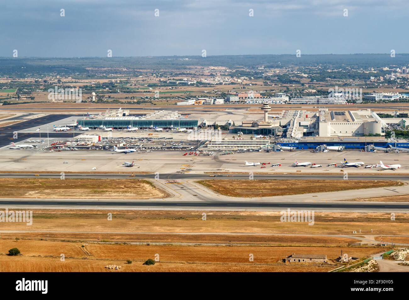 Palma de Mallorca, Spagna - 21 luglio 2018: Foto aerea dell'aeroporto di Palma de Mallorca in Spagna. Foto Stock