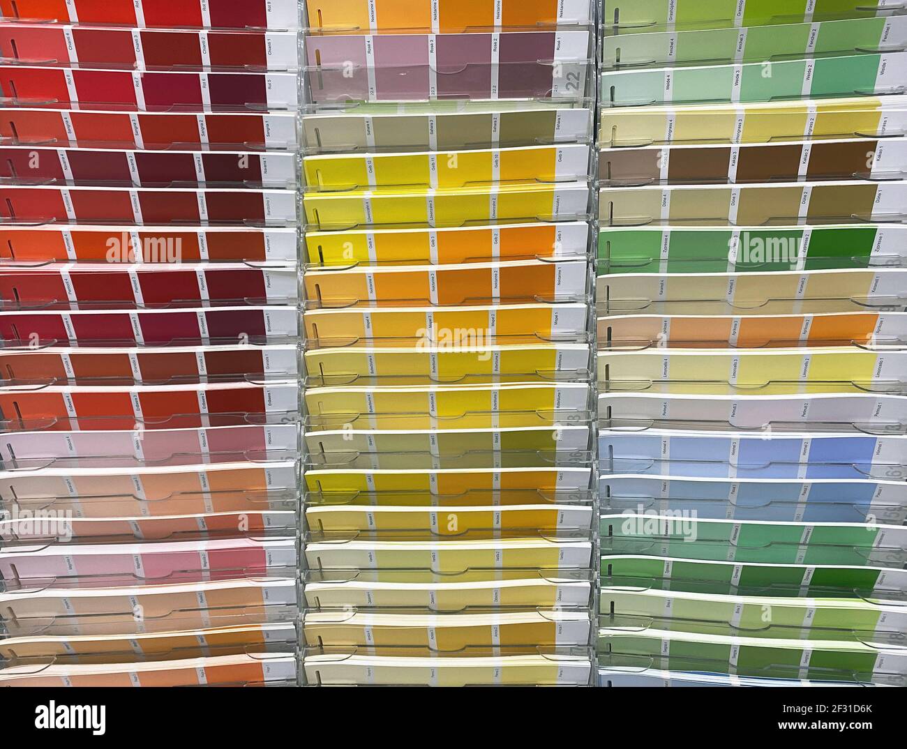 catalogo di carte con una variegata tavolozza, teoria dei colori, combinazioni di colori Foto Stock