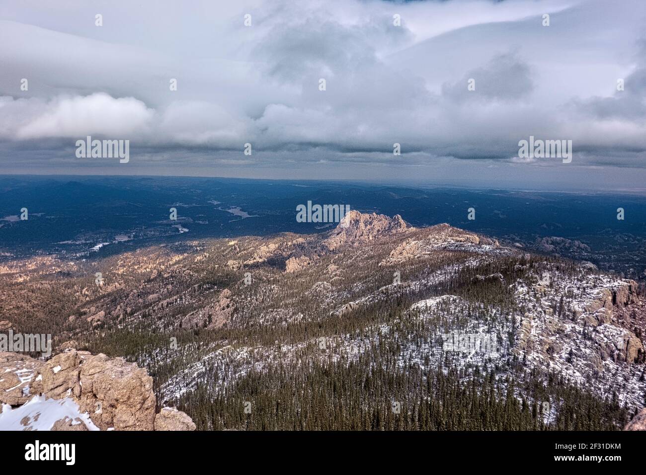 Viiew delle Black Hills dalla cima del Black Elk Peak (Harney Peak), Custer state Park, South Dakota, U.S.A Foto Stock