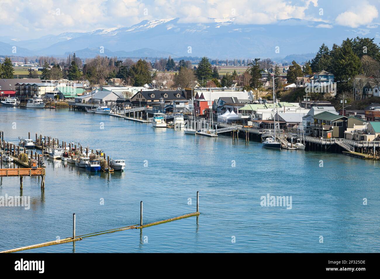 La Conner sul bordo del canale Swinomish nella Contea di Skagit, Washington state Foto Stock