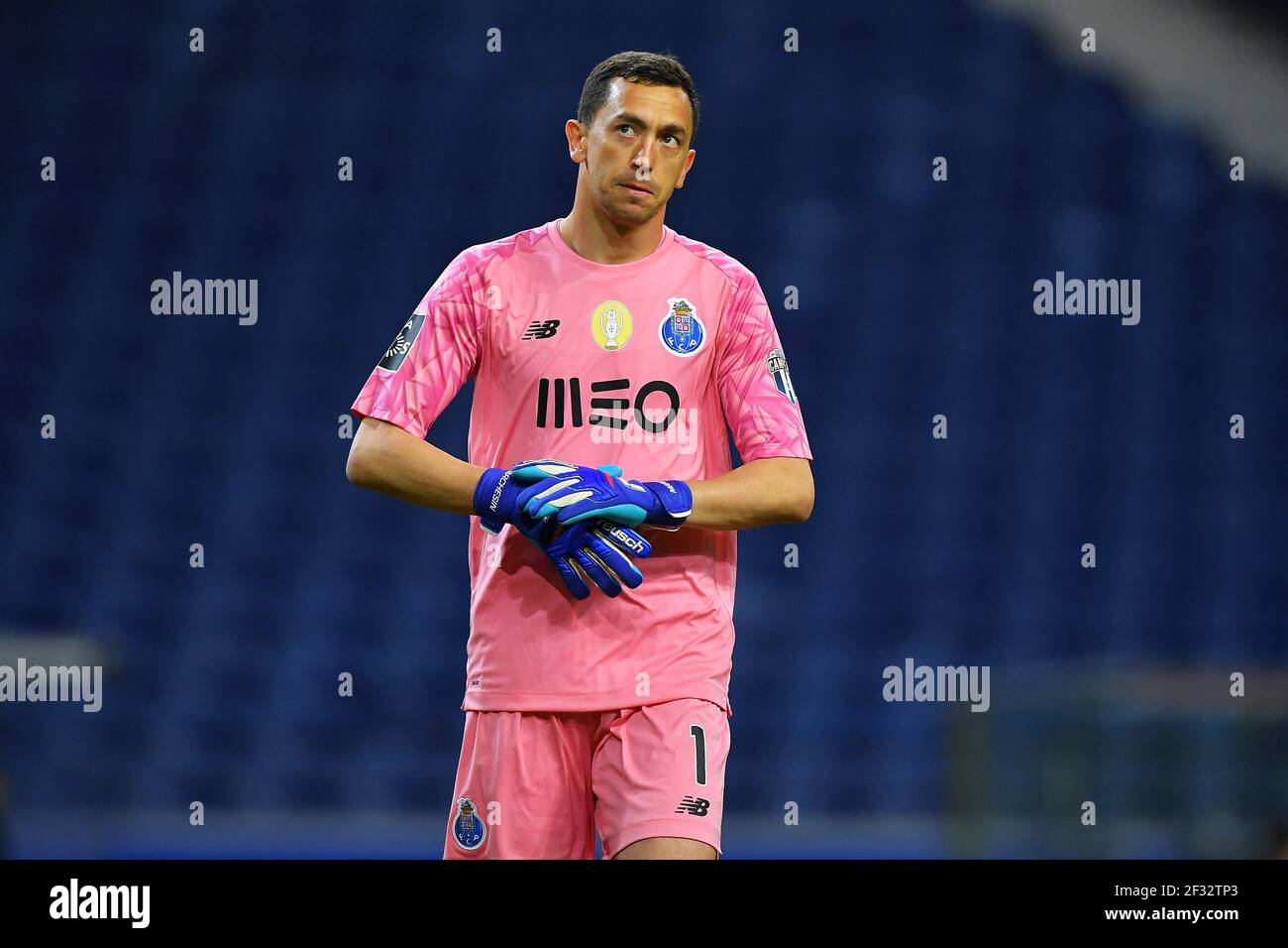 14 marzo 2021; Stadio Dragao, Porto, Portogallo; Campionato Portoghese 2020/2021, FC Porto vs. Pacos de Ferreira; Goalkeeper Agust& n Marches & n di FC Porto Foto Stock