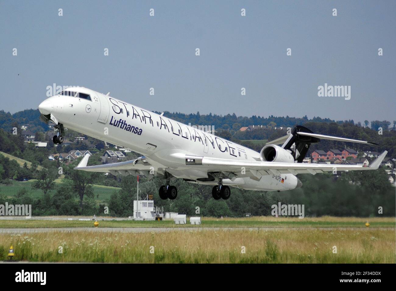 15-03-2021 - aerei generici - D-ACPS - Lufthansa CityLine - Canadair Regional Jet. Numero di serie 10100, tipo CRJ-701ER. Consegnato a Lufthansa City Foto Stock