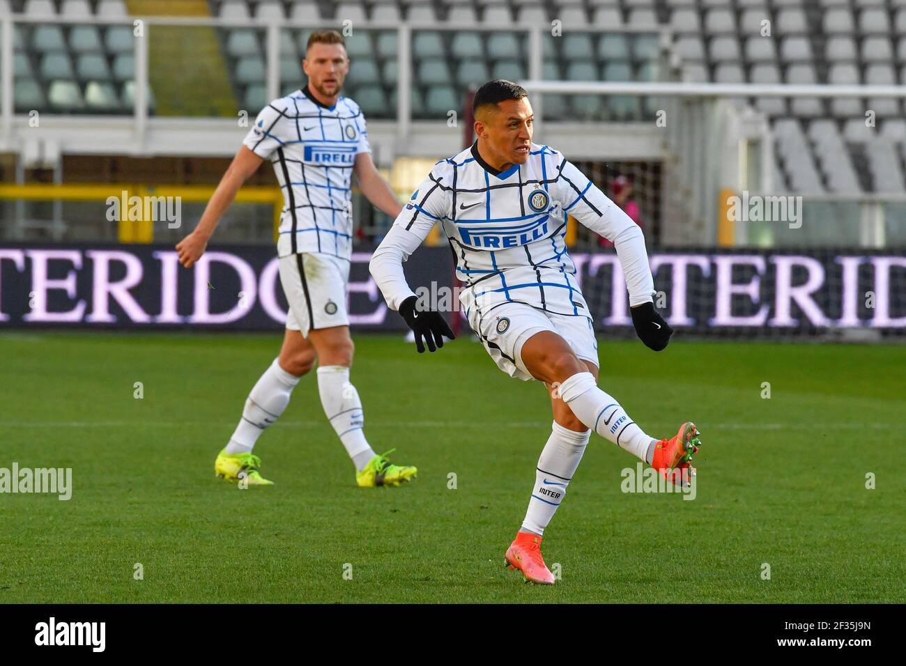 Torino, Italia. 14 Marzo 2021. Alexis Sanchez (7) di Inter Milan ha visto nella serie UNA partita tra Torino e Inter Milan allo Stadio Olimpico di Torino. (Photo Credit: Gonzales Photo/Alamy Live News Foto Stock