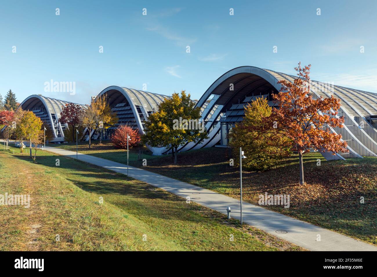 Svizzera, Berna, lo Zentrum Paul Klee, progettato da Renzo piano, un museo dedicato all'artista Paul Klee. Foto Stock