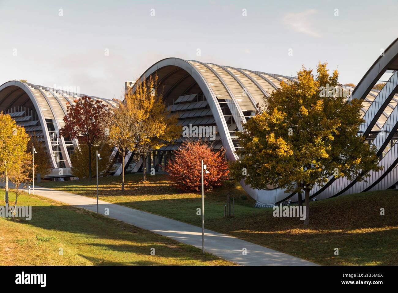 Svizzera, Berna, lo Zentrum Paul Klee, progettato da Renzo piano, un museo dedicato all'artista Paul Klee. Foto Stock