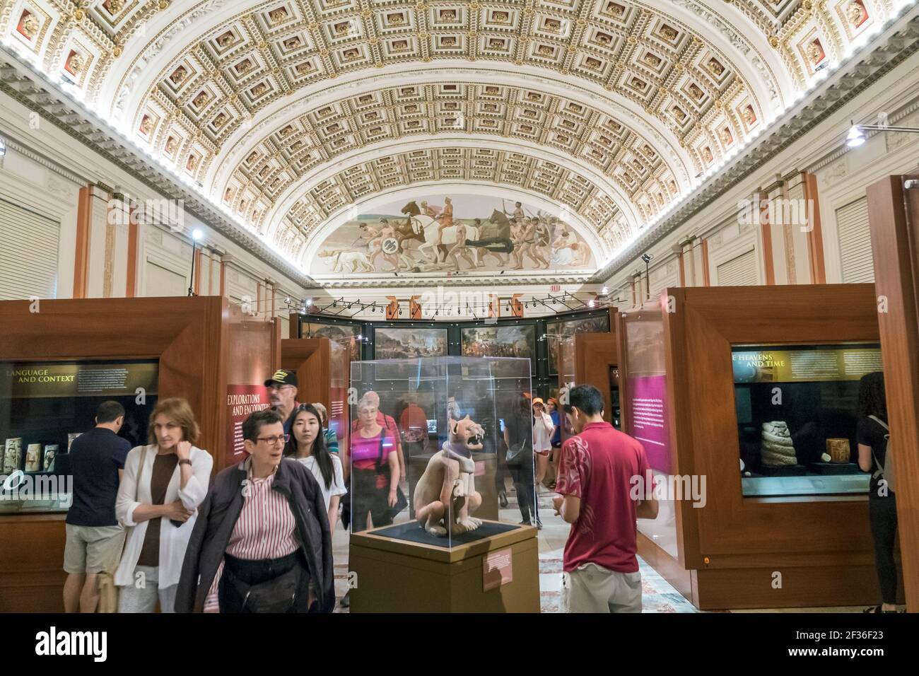 Washington DC, Library of Congress, Thomas Jefferson Memorial Building, mostra Northwest Gallery, esplorazione delle culture indigene delle prime Americhe all'interno Foto Stock