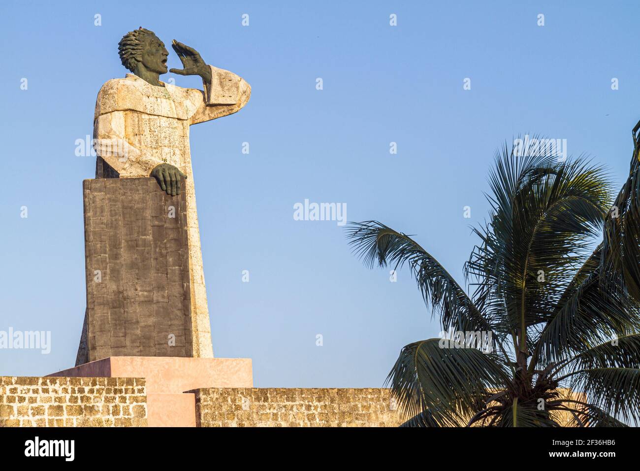 Santo Domingo Repubblica Dominicana, Ciudad Colonia zona coloniale, Fray Antonio de Montesinos monumento statua frate, Foto Stock
