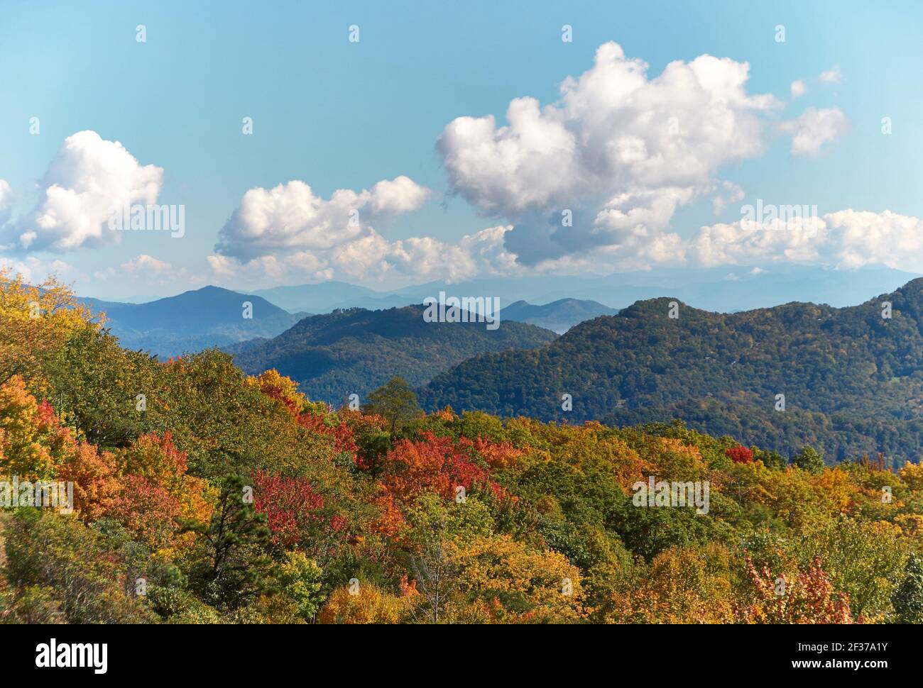 Vista sulle Blue Ridge Mountains in estate indiana Foto Stock